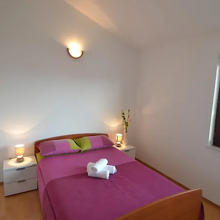 Apartment ZubaeIae.1 아파트