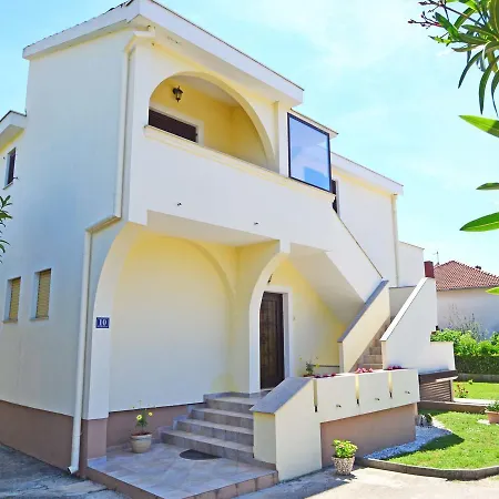 Apartment ZubaeIae.1 *